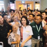 Film 'Mertua Ngeri Kali' meraih lebih dari 100.000 penonton dalam tiga hari penayangan di bioskop. (istimewa)