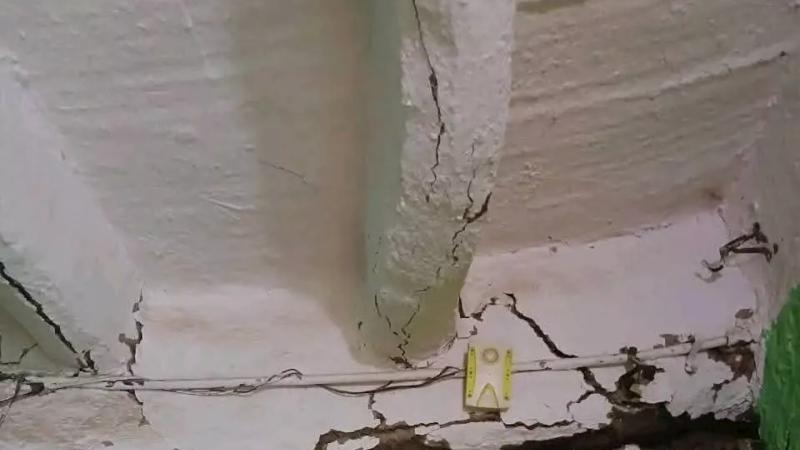 Erosion of walls in a house in Al-Deir village, Luxor