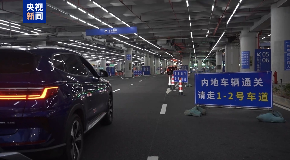 Primeros vehículos de Guangdong circulan por zonas urbanas de Hong Kong, mejorando la conectividad en el Área de la Bahía.