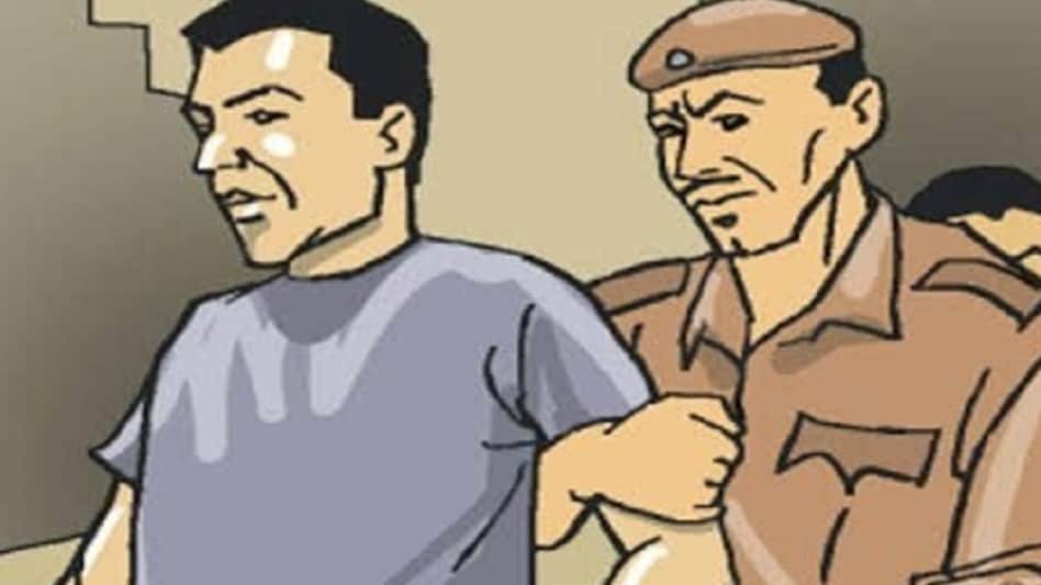 احتجاز مساعد الوزيرة بانكاجا موندي في قضية انتحار زوجته الطبيبة