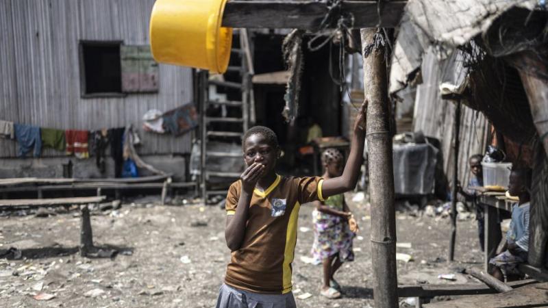 قالت منظمة العفو الدولية في نيجيريا إن تناول الأرز العادي في المنزل أصبح بالنسبة للكثيرين ترفًا - غيتي