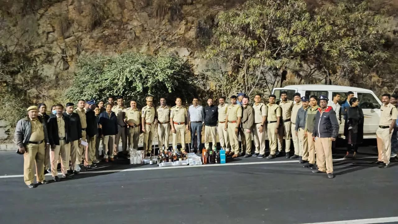 अवैध बिक्री पर प्रशासन की कड़ी नजर