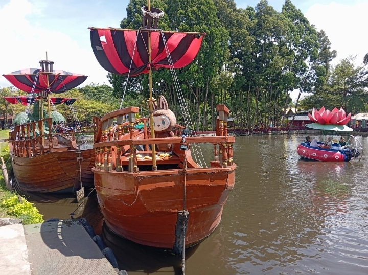 The Fun of Nataru Holidays in Lembang, West Bandung Regency