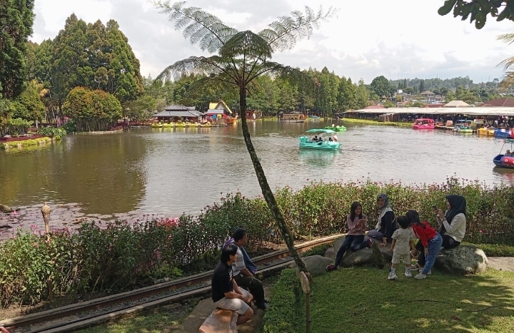 The Fun of Nataru Holidays in Lembang, West Bandung Regency