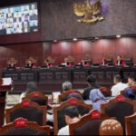 MK menyatakan kolumnis tidak bisa dikategorikan sebagai profesi wartawan. (detik.com)