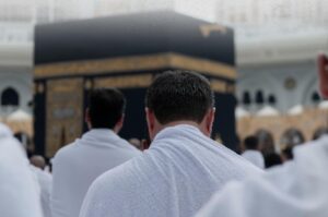 الجوازات تواصل جهود استقبال ضيوف الرحمن خلال أداء مناسك العمرة 2