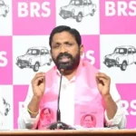 तेलंगाना भवन में मीडिया को संबोधित करते भारास नेता डॉ. एरोला श्रीनिवास।