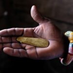 يدر التعدين التقليدي حوالي 95 مليار دولار على مستوى أفريقيا (رويترز)