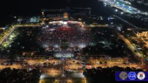 An aerial shot of the more than 100,000 Nazareno devotees who attended the Misa Mayor at the Quirino Grandstand prior to the start of this year's Traslacion. (Photo from Manila Public Information Office Facebook page)