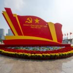 Hà Nội rực rỡ cờ hoa chào mừng Đại hội lần thứ XIV của Đảng - Ảnh: GIA HÂN