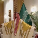 بشت الفيصل: كريستيانو يتباهى بـ"رمز السعودية" في احتفالات التأسيس. 1