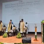 एफडीडीआई दीक्षांत समारोह में उपाधि लेते छात्र