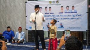 Kota Medan, Rico Waas, mengajak generasi muda untuk menjadikan masjid sebagai benteng dalam menghalau gempuran pengaruh buruk gadget dan narkoba. (istimewa)