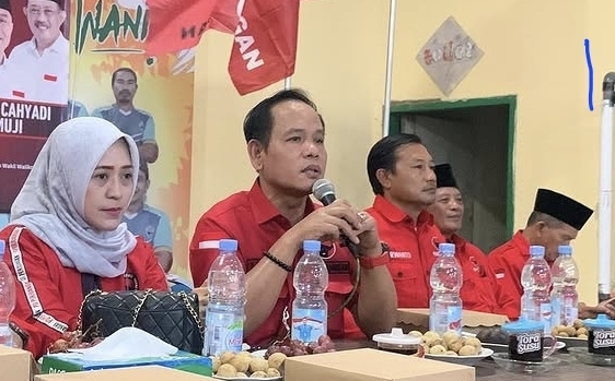 Ketua DPRD Kota Surabaya periode 2024–2029, H. Syaifuddin Zuhri, S.Sos. (dua dari kiri).Foto : tangkapan layar akun instagram @h.syaifuddin.zuhri.