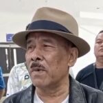 Manajer Persib Bandung, Umuh Muchtar saat ditemui usai laga Persib Bandung Vs Barito Putera, Jumat (9/5/2025). Foto Fery Prakosa/Radar Bandung