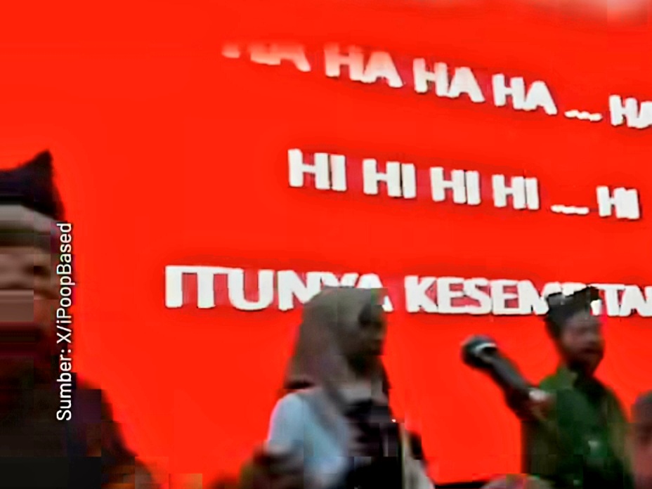Suasana penampilan Orkes Semi Dangdut (OSD) Himpunan Mahasiswa Tambang Institut Teknologi Bandung dalam video viral lagu Erika yang memicu polemik di media sosial. Lirik yang dinilai mengandung unsur pelecehan terhadap perempuan menjadi sorotan publik hingga menuai kritik luas dari warganet. (Tangkapan Layar/X @iPoopBased)