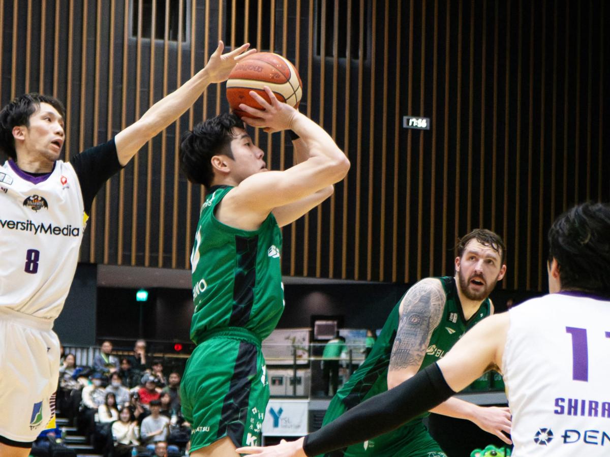 The team color of B2 League team 'Yokohama Excellence' is green. (Photo from the Yamagata game held in December 2025)