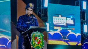 Wali Kota Medan, Rico Waas, memberikan kata sambutan saat membuka Musabaqah Tilawatil Qur’an (MTQ) ke-59 tingkat Kota Medan.