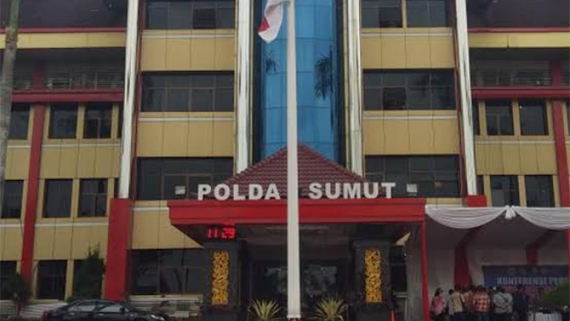 Mapolda Sumut yang kini tengah menangani kasus OTT sejumlah pejabat di Dinas Kominfo Tebing Tinggi. (istimewa)