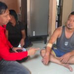 Andi Lubis (37), warga Desa Pasar Baru, Kecamatan Teluk Mengkudu, korban begal mengalami luka sayatan pada tangan kanan dan pinggul bagian belakang.