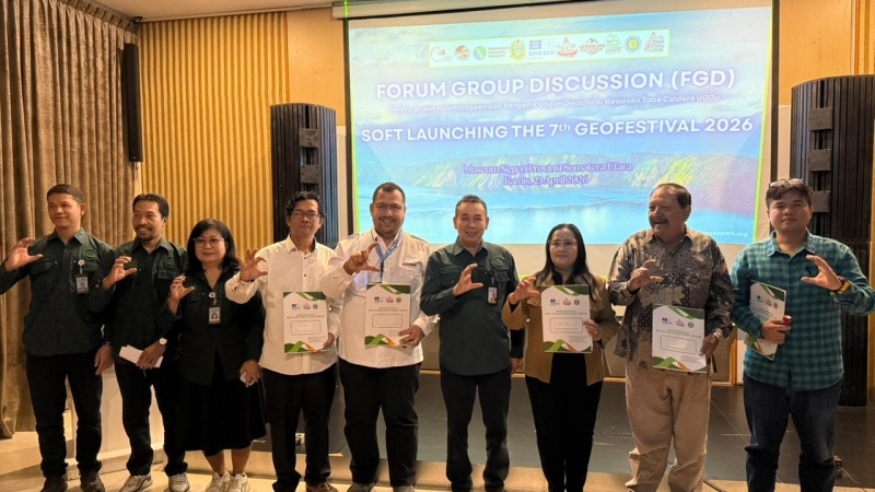 Suasana soft launching Geofest 2026 di Mini Theatre Museum Daerah Sumatera Utara yang dihadiri para pemangku kepentingan geopark, Kamis (23/4/2026). (istimewa)