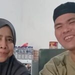 Fahmi Bo dan istri cerita soal usaha warung makan mereka. (Febryantino/detikcom)