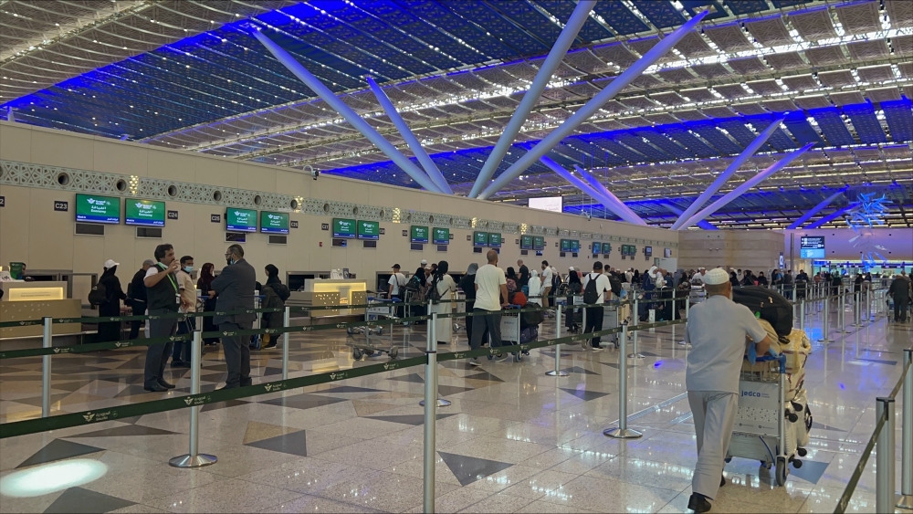 الحج والعمرة: خدمة حاج بلا حقيبة شحن الأمتعة من بلد الحاج إلى مقر سكنه 1