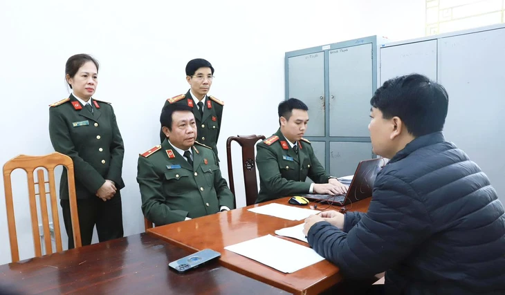 University - Photo 2.