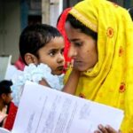 वोट डालने के लिए वापस गांव लौट रहे हैं लोग (Photo-PTI)