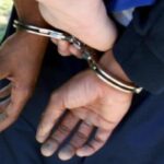 पकड़े तस्कर से लगातार पूछताछ की जा रही है (फोटो-ITG)