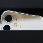 スマートフォンのカメラレンズ