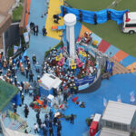 事故が発生した東京ドームシティの遊具=2026年4月21日午後1時11分、東京都文京区、朝日新聞社ヘリから、嶋田達也撮影