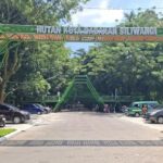 Ada sejumlah fasilitas yang ditambah. Salah satunya adalah gerbang masuk bertuliskan "Hutan Kota Babakan Siliwangi".