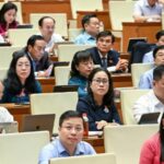 Quốc hội thảo luận tại hội trường. (Ảnh: DUY LINH)