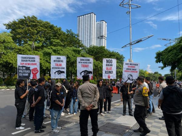 ISMEI Wilayah Jawa Timur (Jatim) menyoroti pentingnya transparansi dan akuntabilitas dalam tata kelola pendanaan lembaga swadaya masyarakat (NGO), khususnya yang bersumber dari asing. Foto: iat