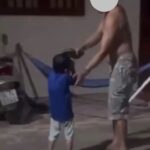 Hình ảnh cha bạo lực con trai ở phường Phú An - Ảnh: C.A.