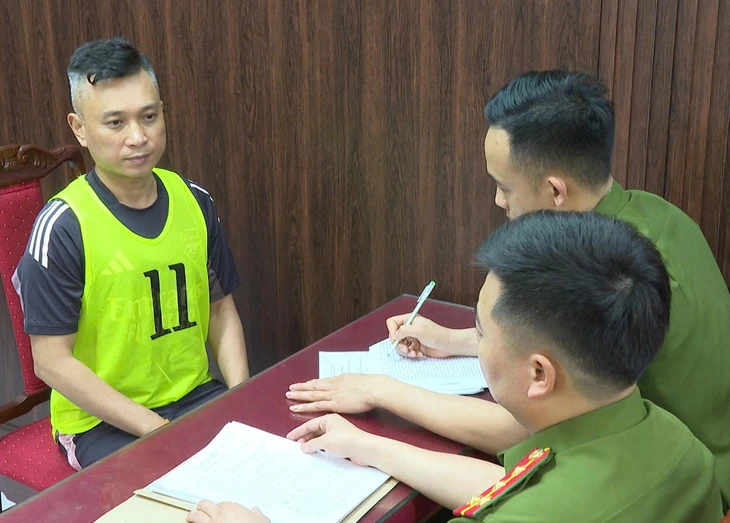 Cockfighting arena - Image 2.