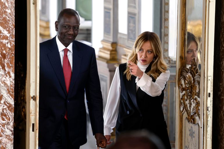epa12902982 Italian Prime Minister Giorgia Meloni (R) and Kenyan President William Ruto arrive for a press conference following their meeting at Palazzo Chigi in Rome, Italy, 20 April 2026. EPA/ANGELO CARCONI