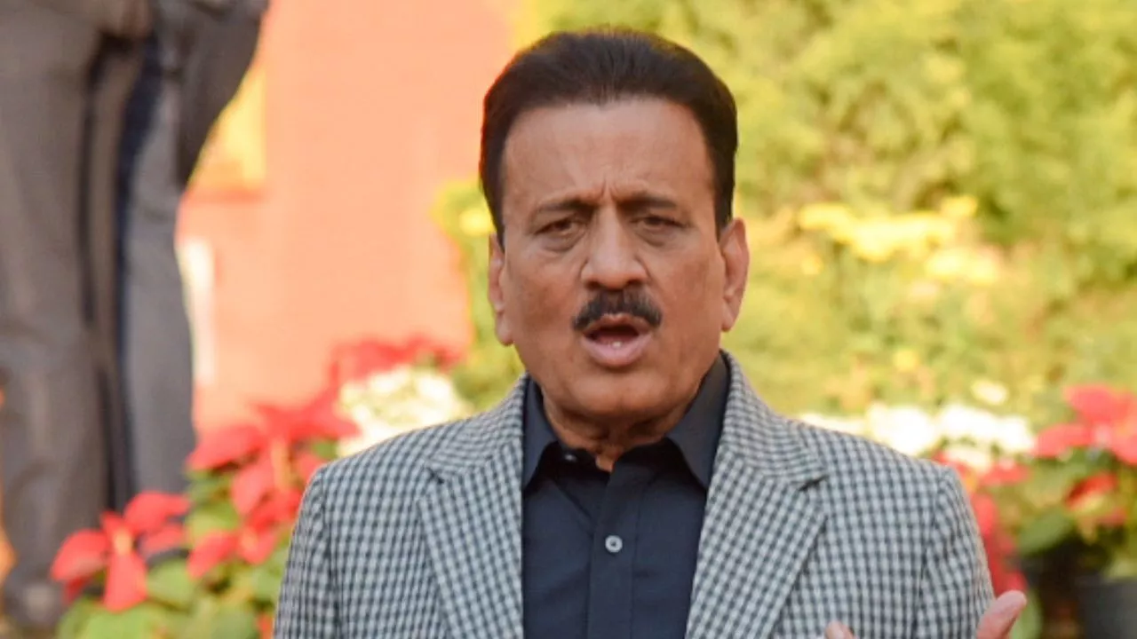 गिरीश महाजन