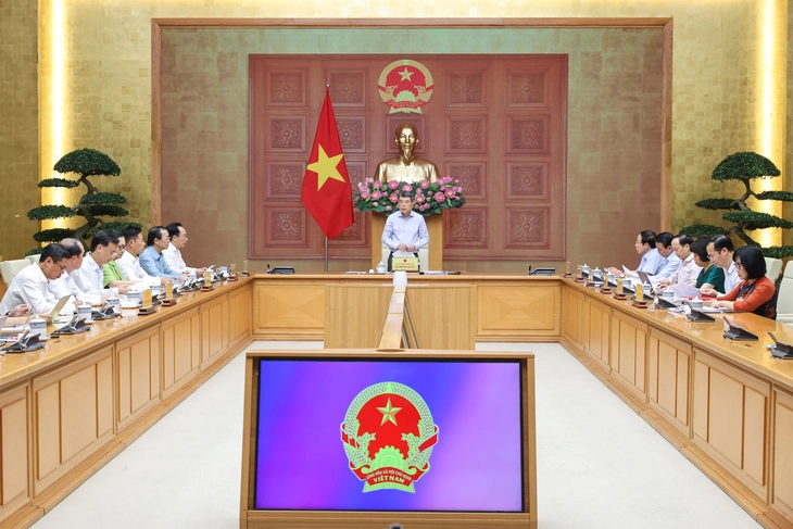 Thủ tướng Lê Minh Hưng chủ trì phiên họp - Ảnh: NHẬT BẮC