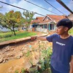 Kondisi TKP jatuhnya GL di sungai Cibanjaran, Kampung Girang Deket, Desa Banjaran, Kecamatan Banjaran, Kabupaten Bandung, Kamis (16/4/2026). (Foto: Yuga Hassani/detikJabar)