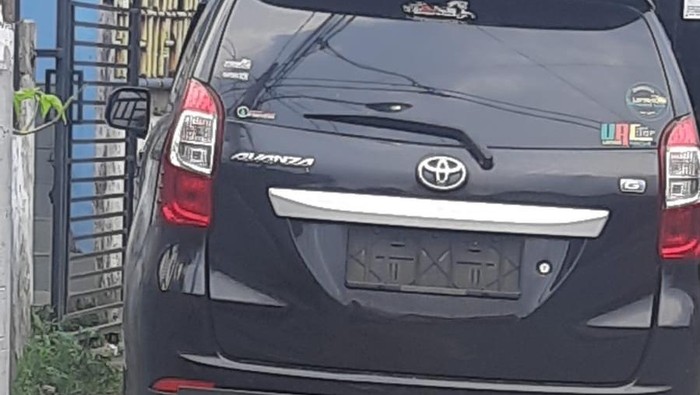 Mobil sewaan yang dipakai maling di Depok. (Dok. ist)
