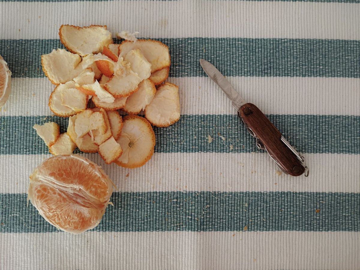 Lemon peel unsplash