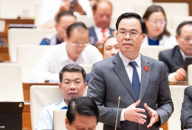 Phó chủ nhiệm Ủy ban Khoa học - Công nghệ và Môi trường của Quốc hội Trần Văn Khải phát biểu tại kỳ họp thứ nhất Quốc hội khóa XVI - Ảnh: quochoi.vn