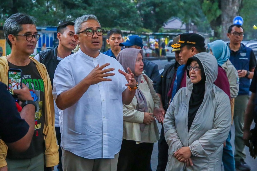 Survei Teropong Daerah Kota Bandung yang dilakukan oleh Litbang Kompas menunjukkan masyarakat memberikan penilaian positif terhadap kinerja Pemerintah Kota Bandung serta kepemimpinan Wali Kota Bandung Muhammad Farhan setelah satu tahun pemerintahan berjalan. Foto : For Radar Bandung