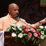 बाराबनी में योगी का बड़ा बयान: भाजपा सरकार बनी तो गुंडों-माफियाओं पर होगी सख्त कार्रवाई (फोटो सोर्स : भाषा WhatsApp News Group)