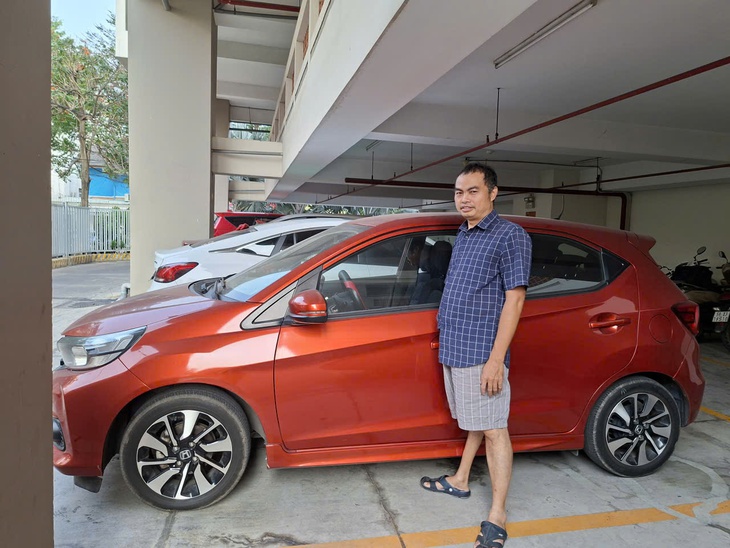 The first time I saw a wheelchair user drive a car, I was speechless — and decided to get my license right away.