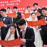520集体婚礼活动在沪浪漫启幕。(上海市民政局供图)