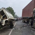 पालघर में तेज रफ्तार कंटेनर से हुए हादसे में कई लोगों की मौत