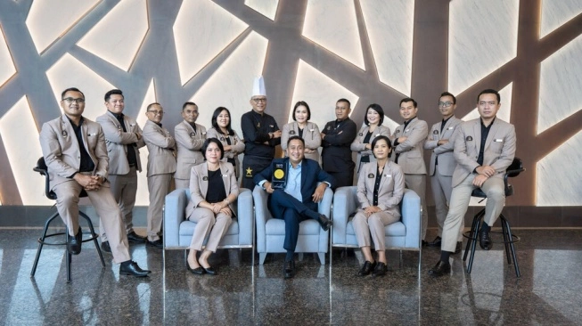 Manhattan Hotel Jakarta berhasil meraih penghargaan Agoda Gold Circle Award 2025. (Dok: Manhattan Jakarta)